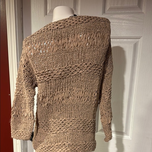 New York Designer Cozy Tan Crew Neck Sweater with Textured Knit - Picture 3 of 5